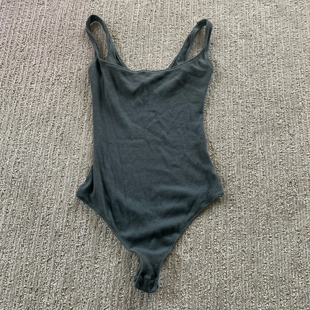 COPY - SKIMS BODYSUIT